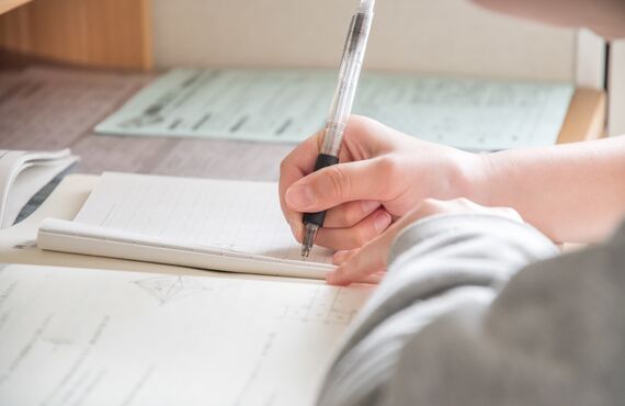 真剣に受験対策できる環境をご用意 | 霧島市でやる気を引き出す学習指導をする学習塾 蒼天